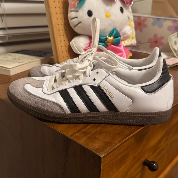 Adidas Samba White and Black Classic Sneakers - Picture 1 of 8